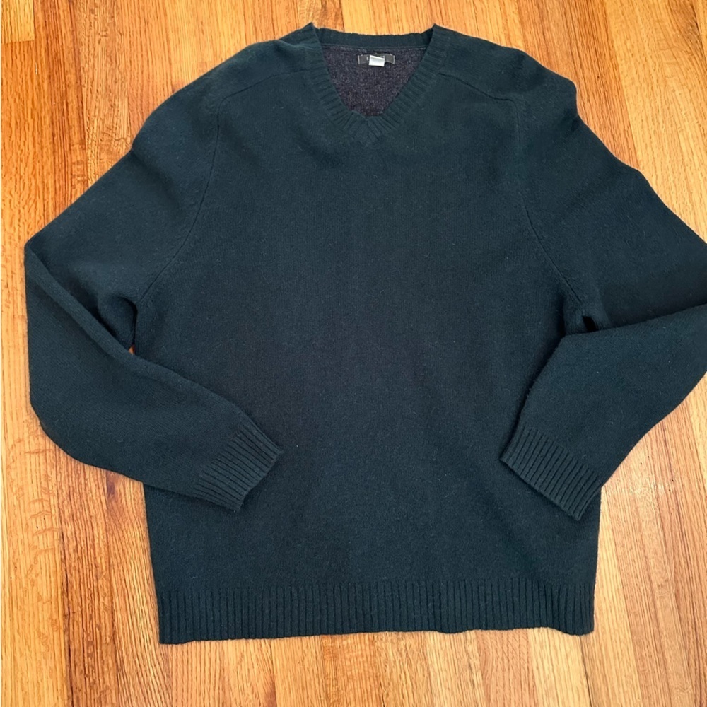 Express V-Neck Everyday Performance Lambs Wool Sw… - image 2